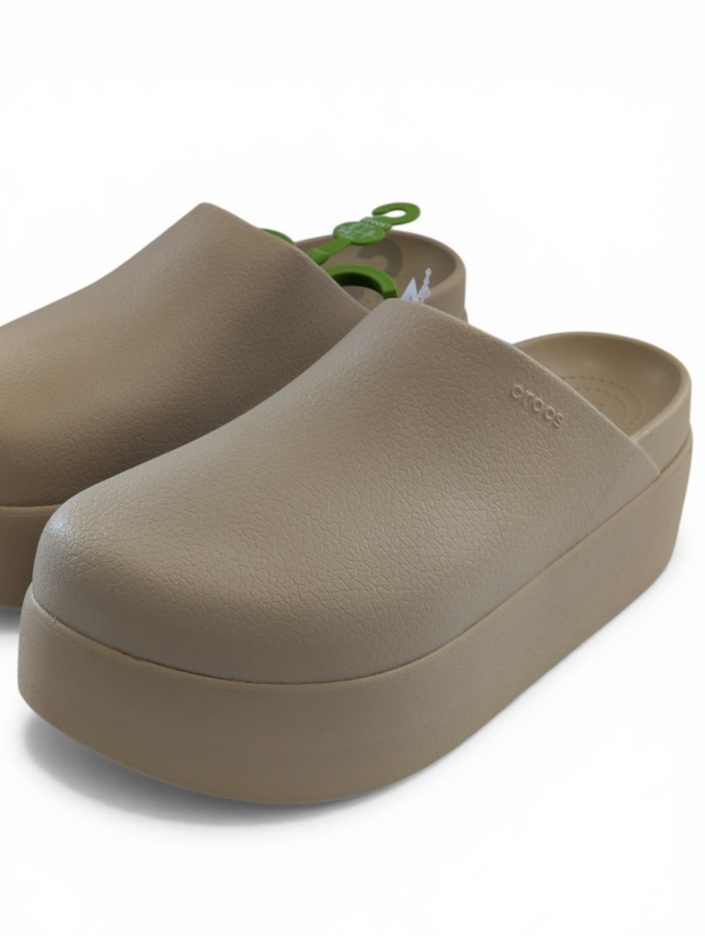 Dylan Platform Crocs